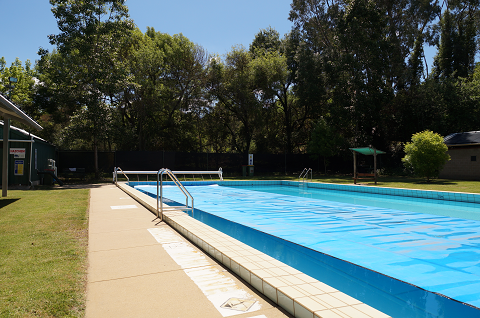 Yackandandah Swimming Pool.png